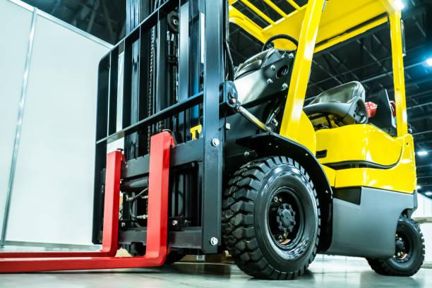 Empilhadeira Toyota 2500 kg: Descubra o Preço Ideal!